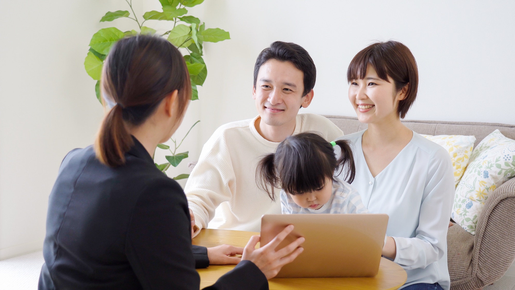 家族での相談の様子